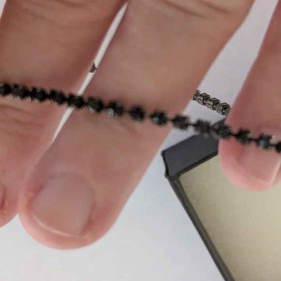 Black Rhinestone Bracelet - Picture 5 of 8